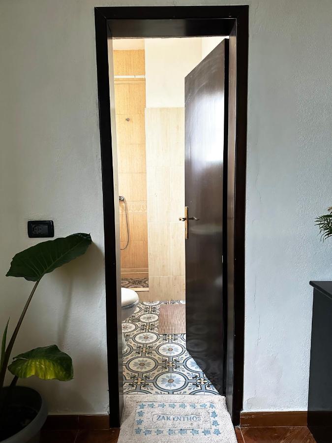 Cozy Big Apartment With Balcony Tiranë Luaran gambar