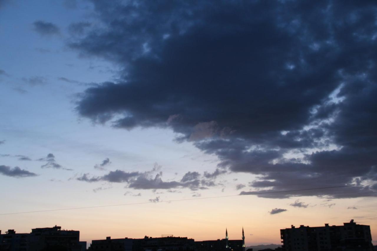 Cozy Big Apartment With Balcony Tiranë Luaran gambar