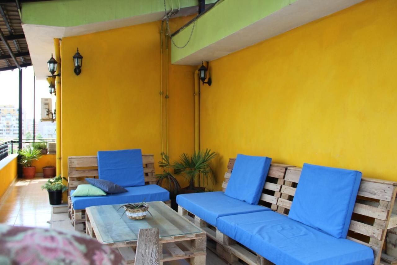 Cozy Big Apartment With Balcony Tiranë Luaran gambar