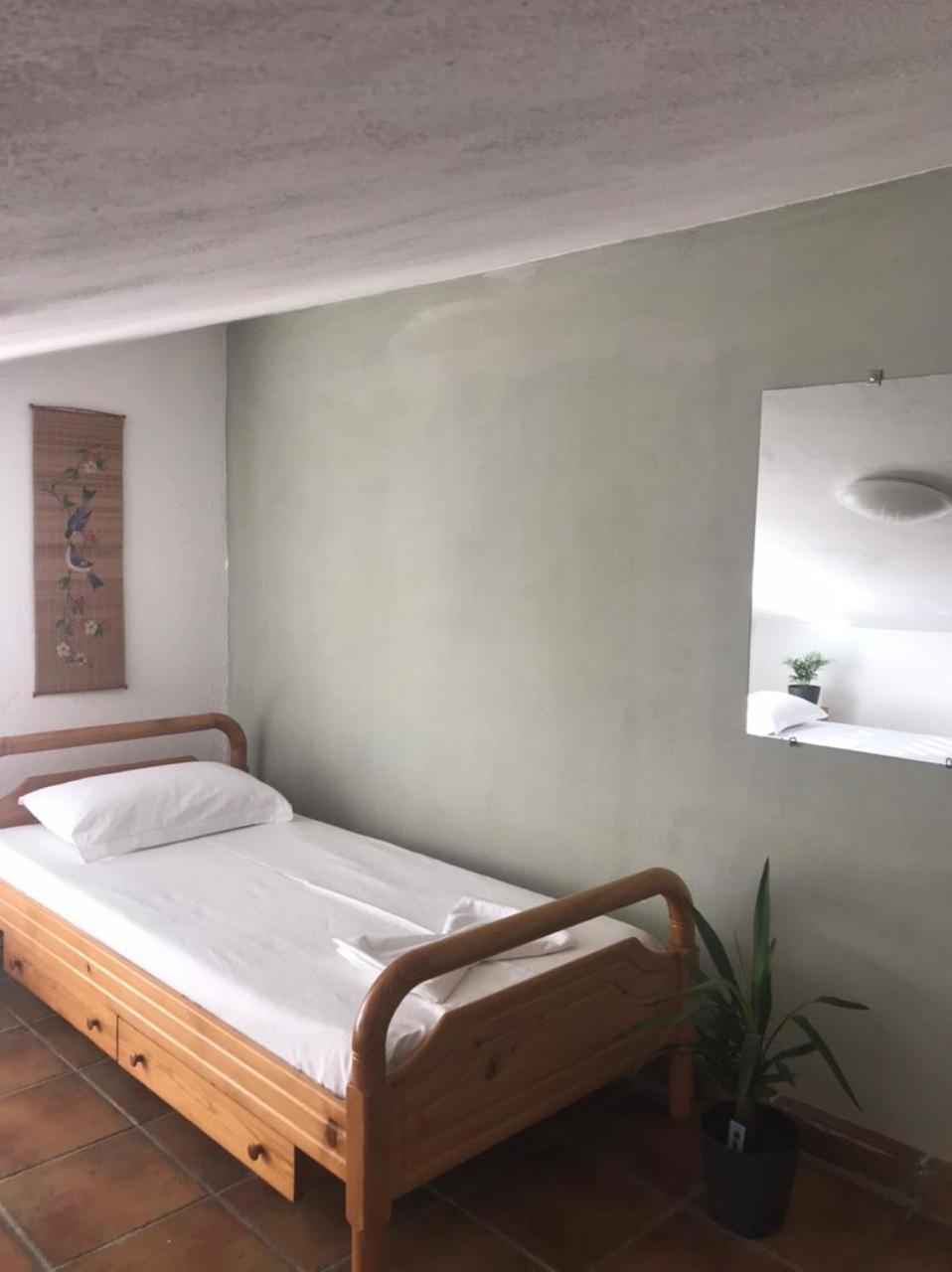 Cozy Big Apartment With Balcony Tiranë Luaran gambar