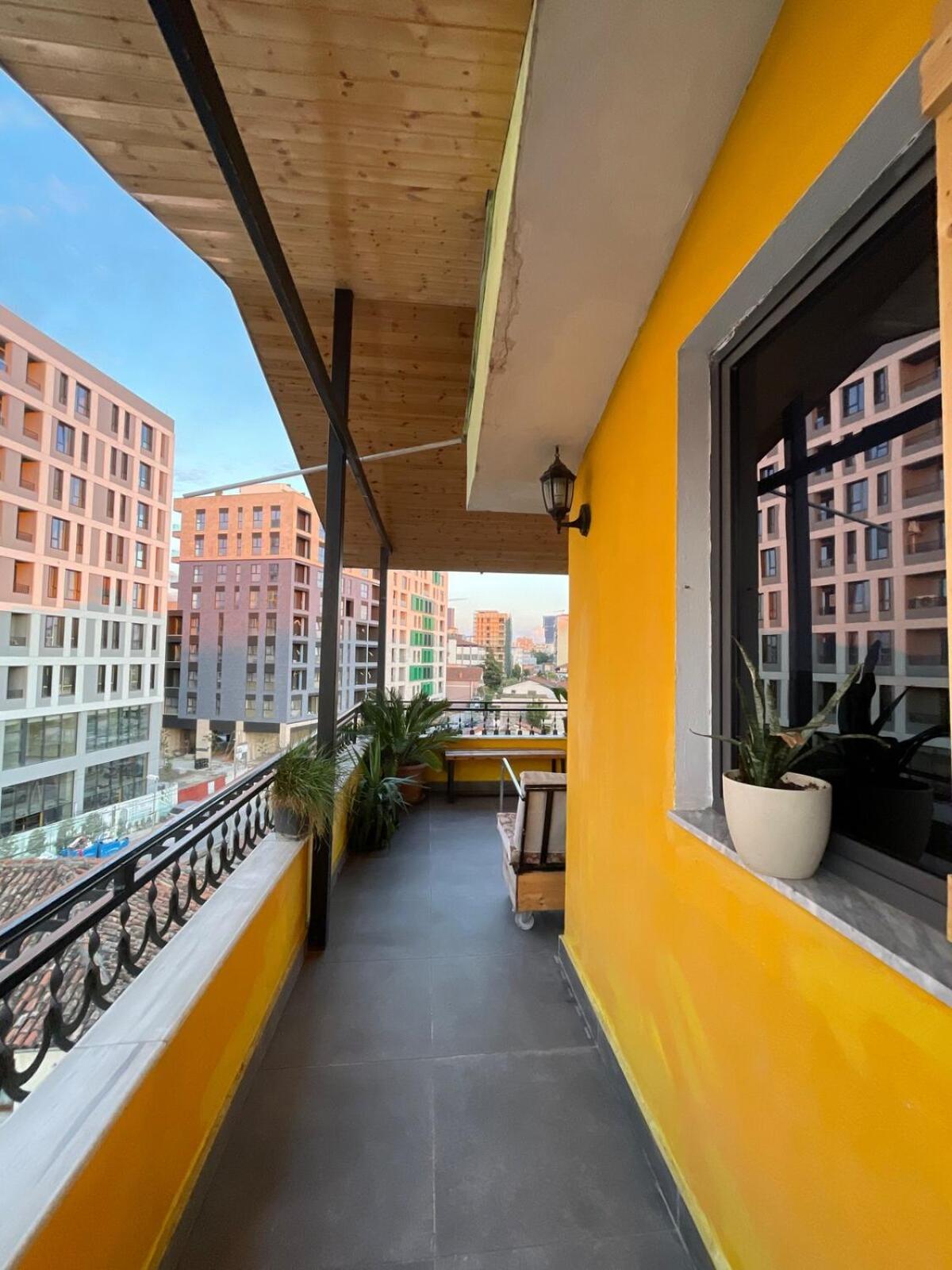 Cozy Big Apartment With Balcony Tiranë Luaran gambar