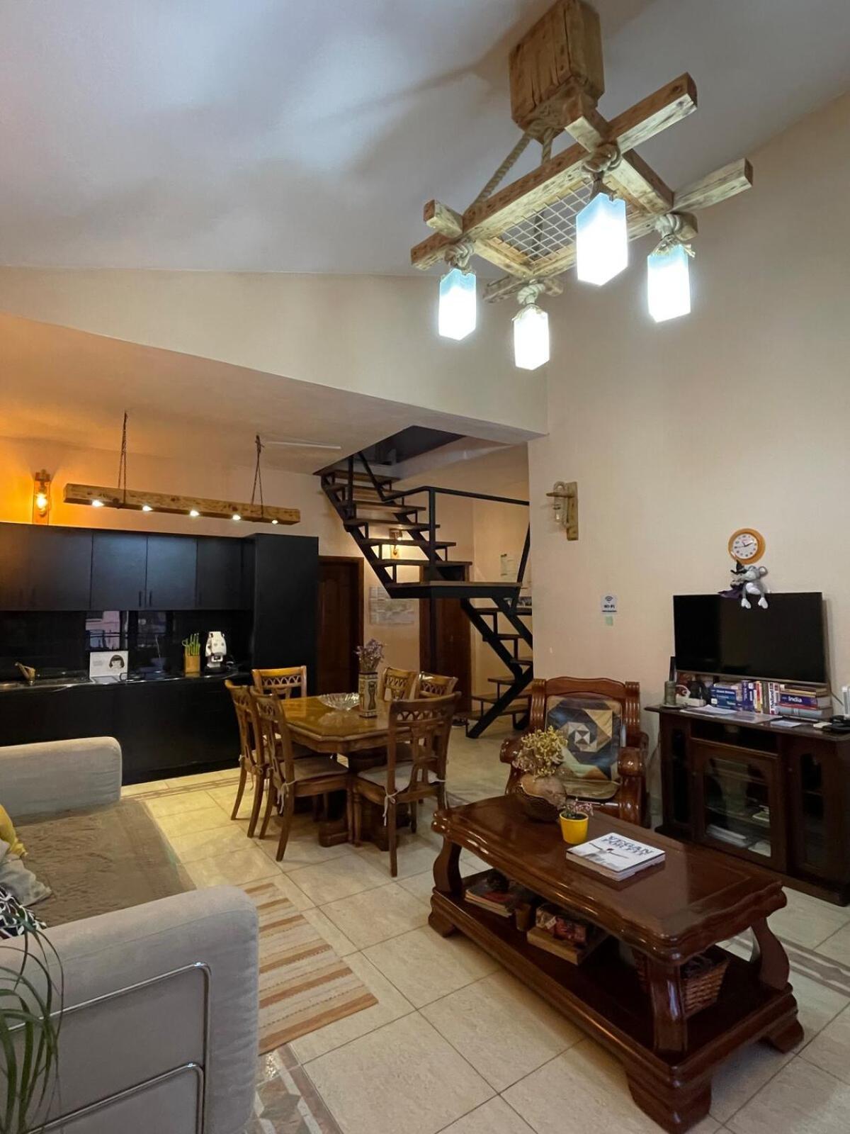 Cozy Big Apartment With Balcony Tiranë Luaran gambar